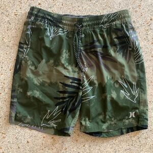 Mens Hurley swim trunks size medium